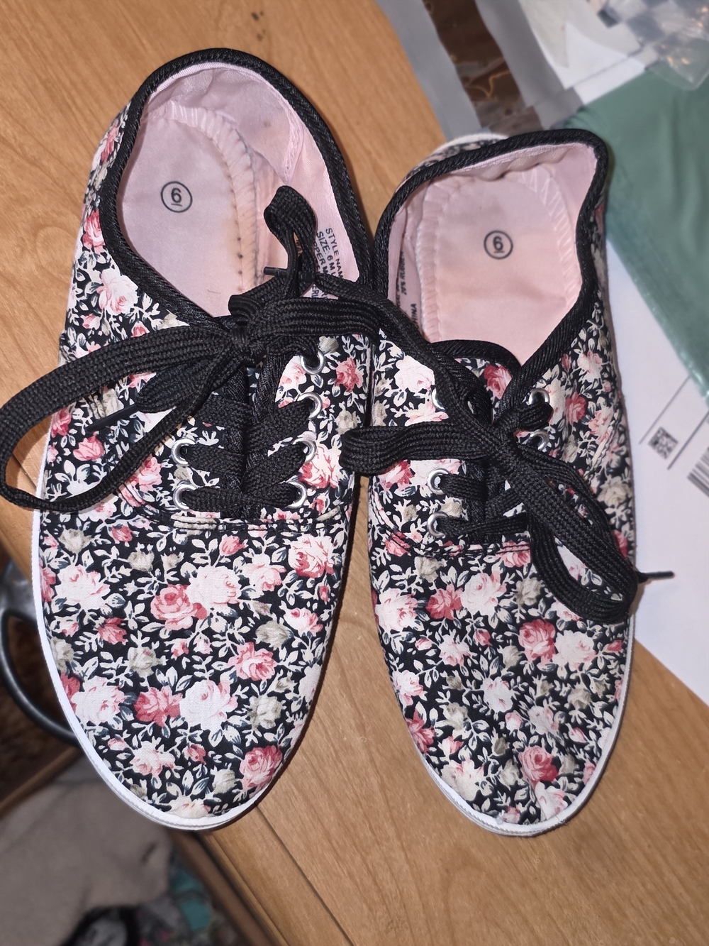 Target Floral Canvas Lace-Up Sneakers - Black & Pink